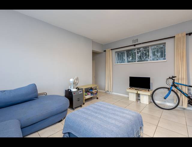 1 BEDROOM APARTMENT RENTED IN GREEN POINT